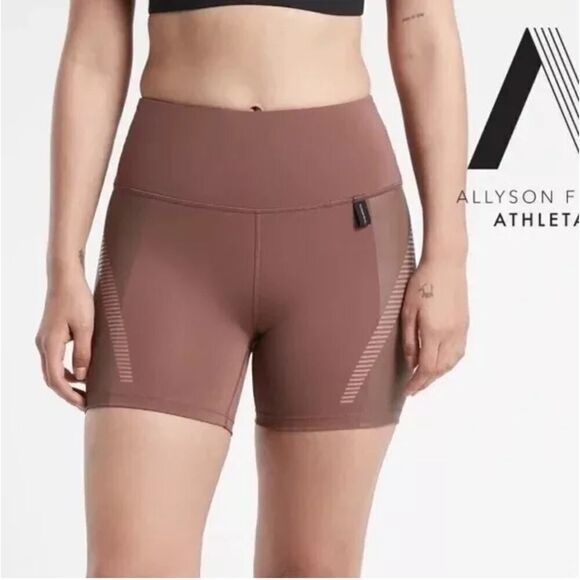 NWT Athleta x Allyson Felix Legend Shortie Shorts - Size: XS - Picture 10 of 10